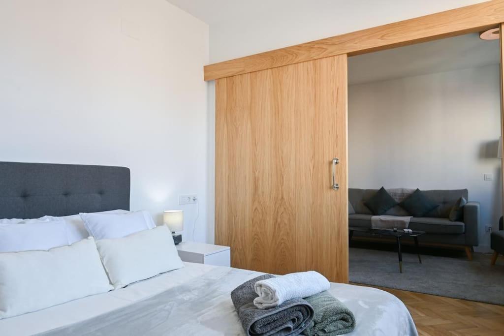 For You Rentals Apartamento Temporal Centrico De Dos Dormitorios Sil2 Madri Exterior foto